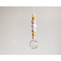 Suncatcher | Terrazzo Flieder Senfgelb Großes Prisma Sonnenfänger Glaskristall von MoinMia