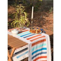 Handbedruckter Tischläufer Aus Baumwolle, Streifentischläufer, Housewarming Geschenke Für Freunde, Wohnkultur, Einzigartige Frauen von Moiratelier