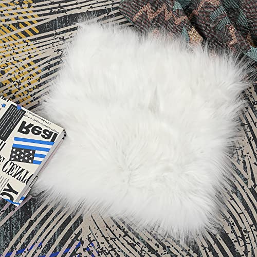 Molain 25cm Kleine Teppiche Flauschige Kunstpelz Stuhl Pad Bezug Teppich Fuzzy Kissen Fotografie Requisiten Hintergrund Nagelmatte Teppich für Zuhause Wohnzimmer Sofa Schlafzimmer Boden (Weiß Quadrat) von Molain