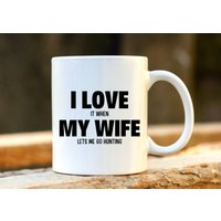 Jäger Geschenke. Personalisierte Jagd-Tasse. Lustige Jagd-Tassen. Einzigartige Ehemann Geschenk. Herren Ich Liebe Meine Frau. Weihnachtsgeschenke von MoldyMugs