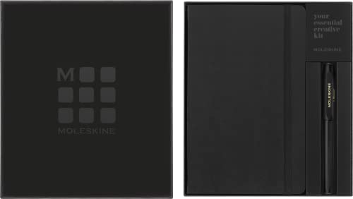 Moleskine x Kaweco - Klassisches Hardcover-Notizbuch und Nachfüllbarer Tintenroller aus ABS-Kunststoff, Nachfüllminen 0,7 mm mit Schwarzer Tinte Inklusive, Farbe Schwarz Moleskine x Kaweco - Klassisches Hardcover-Notizbuch und Nachfüllbarer Tintenroller aus ABS-Kunststoff, Nachfüllminen 0,7 mm mit Schwarzer Tinte Inklusive, Farbe Schwarz von Moleskine