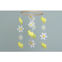 Krippen-Mobile Mit Hühnern. Filz-Blumen-Mobile Für Krippe, Gänseblümchen-Kinderzimmer, Babyparty-Geschenk Neugeborene. Hängendes Filz-Mobile Krippen-Mobile Mit Hühnern. Filz-Blumen-Mobile Für Krippe, Gänseblümchen-Kinderzimmer, Babyparty-Geschenk Neugeborene. Hängendes Filz-Mobile von MollisToys