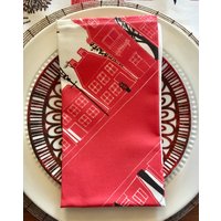 Rote Servietten Im 2Er-Set. Bedruckt Mit Strassenmotiv von MollyMacLife