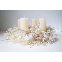 Flauschiger Weißer Blumenkranz, Boho Weihnachtskranz, Trockenblumenkranz, Adventskerzenkranz, Home Decor, Pampas Flauschiger Weißer Blumenkranz, Boho Weihnachtskranz, Trockenblumenkranz, Adventskerzenkranz, Home Decor, Pampas von Moltinghouse
