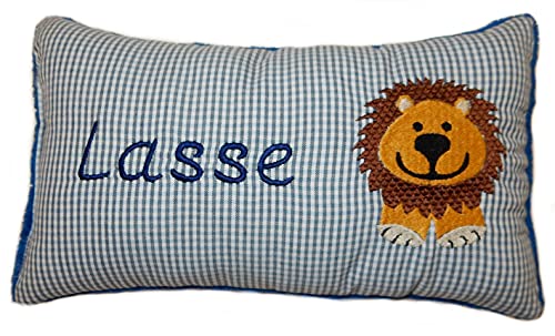 Momelie Blaues Schmusekissen * Kuschelkissen * Löwe * mit Namen Bestickt * 17 x 29 cm * SK-bl_0135 Momelie Blaues Schmusekissen * Kuschelkissen * Löwe * mit Namen Bestickt * 17 x 29 cm * SK-bl_0135 von Momelie