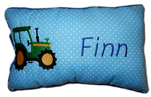 Momelie Blaues Schmusekissen * Kuschelkissen * grüner Traktor * mit Namen Bestickt * 17 x 29 cm * SK-bl_0120 Momelie Blaues Schmusekissen * Kuschelkissen * grüner Traktor * mit Namen Bestickt * 17 x 29 cm * SK-bl_0120 von Momelie