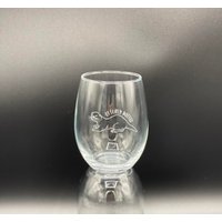 Otterly Wasted Otter Liebhaber Spaß Wortspiel Weinglas Geschenk - Erhältlich in Stemmed/Stemless Wine Oder Whisky von MomentsbyMelodie