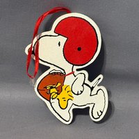 Vintage Peanuts Gang Snoopy Charlie Brown Weihnachtsverzierung Kurt Adler Fußball Woodstock A2 von MommaofThreeMonkeys