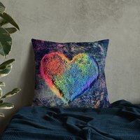 Dekokissen, Herzkissen, Regenbogen, Geburtstagsgeschenk, Valentinstag Kissen, Mädchen Dekor, Regenbogen Baby Geschenk von MommyandMayhem