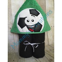 Fußball Applikation Kapuze Bad, Strand, Pool Handtuch 30 "x 54" Personalisierung Erhältlich von MommysCraftCreations