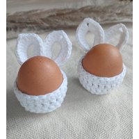 Gehäkelte Häschen-Eierbecher | Osterdekoration Frühlingsdekoration Eierbecher von MonatelierDesigns