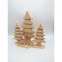 Deko Aus Holz - Drei Tannenbäume Mit Wild Im Vordergrund. H 28 cm B 26 Selbst Zugeschnitten Und Handbemalt. Handarbeit Bayern von MonisKunstladen