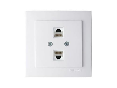 RJ45 Einbausteckdose CAT 6 weiß Modell 8000 Verbinden Sie Ihre Netzwerkgeräte mit dieser praktischen Steckdose für eine elegante und effiziente Installation, ideal für jeden modernen Raum. von Monkey Ladder