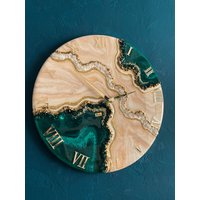 Kunstharz Uhr, Geode Wanduhr, Abstrakte Malerei, Wandkunst Wohnzimmer, Wandbild, Gold Wanddekor, Moderne Kunst von MonnaviaStudio