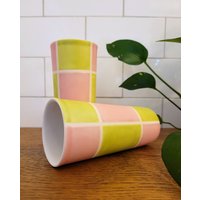 Vintage Mod Inspirierte Handgemachte Keramikbecher Set, Gegossene Keramiktasse 8 Unze von MontagueTileworks