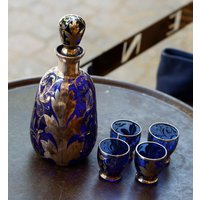 Atemberaubende Karaffe Mit 4 Gläsern, Sterling Silber Inlay Auf Kobaltglas von MontclairAntiques