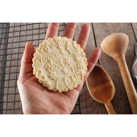 Joyeux Noël Graviertes Holz-Nudelholz, Handgefertigt, Perfekt Für Familienbacken, Weihnachtsplätzchen Und Festliche Geschenkidee Joyeux Noël Graviertes Holz-Nudelholz, Handgefertigt, Perfekt Für Familienbacken, Weihnachtsplätzchen Und Festliche Geschenkidee von MoodForWood