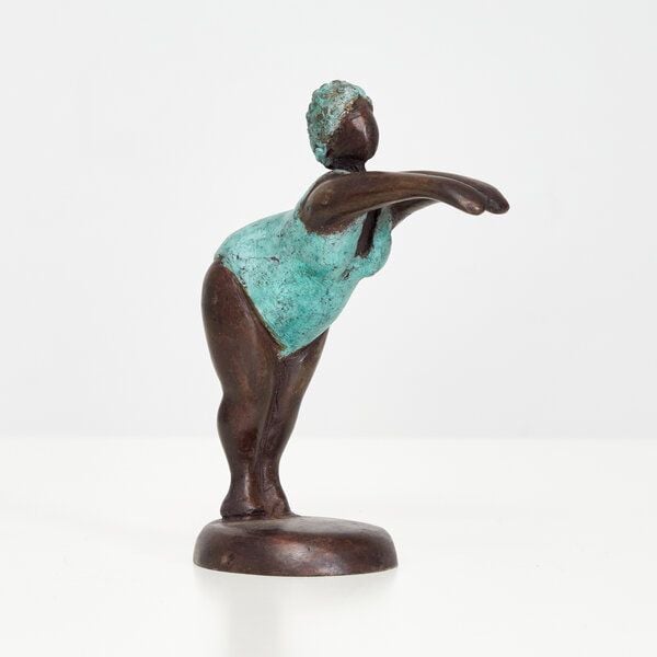 Moogoo Creative Africa Bronze-Skulptur "Bobaraba Plongeuse" by Alain Soré | 1kg 20cm | Unikate Moogoo Creative Africa Bronze-Skulptur "Bobaraba Plongeuse" by Alain Soré | 1kg 20cm | Unikate von Moogoo Creative Africa