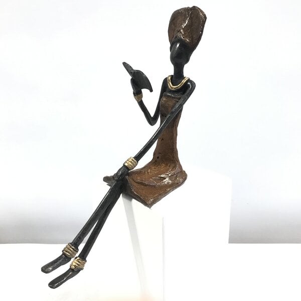 Moogoo Creative Africa Bronze-Skulptur "Lesende Frau" 25 cm von Moogoo Creative Africa