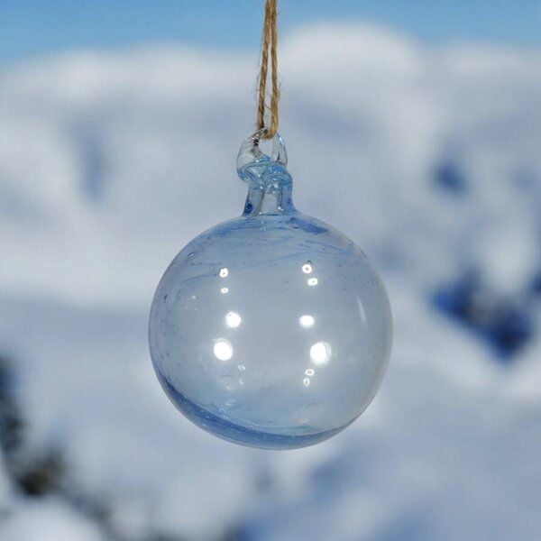 Moogoo Creative Africa Mundgeblasene Weihnachtskugel | Light Blue | handgemacht in Palästina | Fair Trade for Peace Moogoo Creative Africa Mundgeblasene Weihnachtskugel | Light Blue | handgemacht in Palästina | Fair Trade for Peace von Moogoo Creative Africa