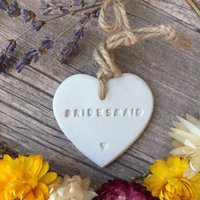 Brautjungfer Geschenk/Trauzeugin Hochzeitsgeschenk Junggesellinnenabschied Dankeschön Brautparty Weißes Clay Herz Brautjungfer Geschenk/Trauzeugin Hochzeitsgeschenk Junggesellinnenabschied Dankeschön Brautparty Weißes Clay Herz von MoonAndMountainsClay