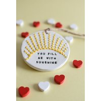 Du Füllst Mich Mit Sonnenschein/Positivität Freundschaft Danke Lehrer Nachdenkliches Geschenk Ermächtigend Ton Und Strick von MoonAndMountainsClay