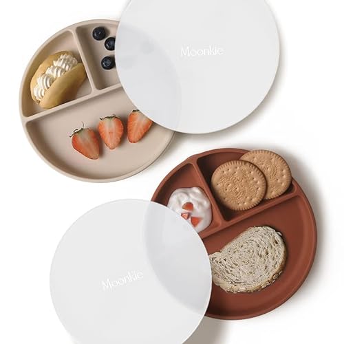 Moonkie Saugnapf-Teller für Babys & Kleinkinder | BPA-freie geteilte Teller aus Silikon mit Deckel | mikrowellen- und spülmaschinenfest - 2 Packung (Shifting Sand/Croissant) von Moonkie