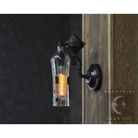 Recycelte Flaschenlampe - St. Germain Wandleuchte von MoonshineLamp