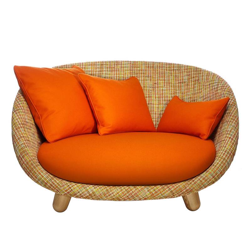 Moooi - Love Sofa 129x105x102cm - orange/Stoff Bouclé Rainbow/Divina 3 542-o/inkl.1 Sitz-/3 Rückenkissen/Gestell Esche von Moooi