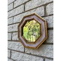 Achteckiger Mid Century Shabby Wandspiegel Von Catalda Fine Arts, Inc.ny/Gold Mit Rosa Holzrahmen Kleiner Spiegel Made in Usa von MoorkashoP