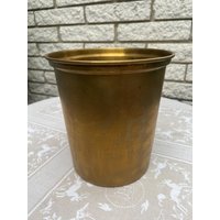 Alter Massiv Messing Eimer//Antiker Blumentopf // Rustikaler Übertopf von MoorkashoP