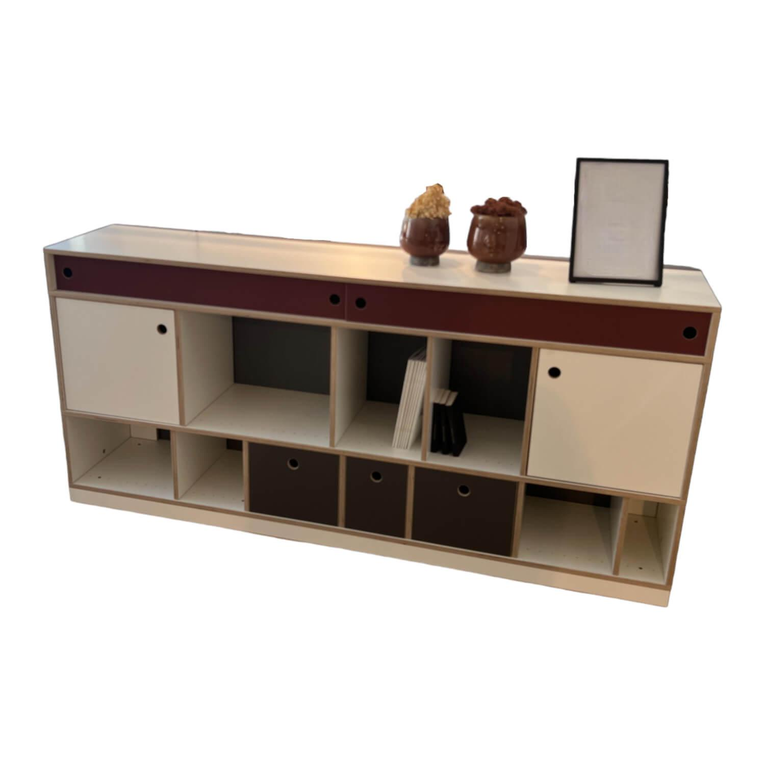 Regal Egal Furnier Sperrholz Birke Weiß Und Umbragrau MDF Braun Regal Egal Furnier Sperrholz Birke Weiß Und Umbragrau MDF Braun von Moormann