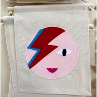 Filz Gesicht Banner - Ziggy, Wandbehang Mit Buntem Veganem Und Holz Dübel Kinderzimmer Dekoration, David Bowie von MoozleHome