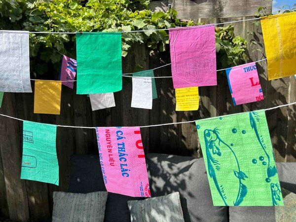MoreThanHip Flagline recycelte Fischsäcke - 5 Meter - multicolour - dreieckig oder rechteckig von MoreThanHip