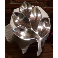 Poliertes Aluminium Geteilt Tablett, Blatt Schwere Wohnkultur, Servierschale, Morethebuckles von Morethebuckles