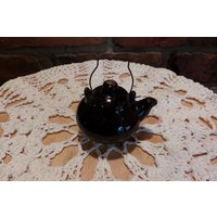 Schwarze Keramik Teekanne Salzstreuer, Pfefferstreuer, Shaper Mit Griff, Morethebuckles Schwarze Keramik Teekanne Salzstreuer, Pfefferstreuer, Shaper Mit Griff, Morethebuckles von Morethebuckles