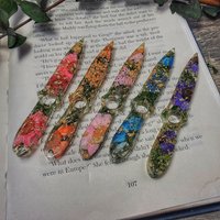 Miniatur Athame Getrocknete Daisy Farn Elfen Blume Floral Göttin Dolch Ritualmesser Für Wicca Zauber Hexen Fee Cottagecore von MoriGrimoire