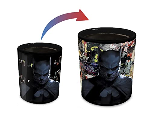 Morphing Mugs DC Comics – Batman – Comic Book Collage – Eine wärmeempfindliche Hinweistasse mit 473 ml Fassungsvermögen – Vollbild offenbart, wenn heiße Flüssigkeit hinzugefügt wird von Morphing Mugs