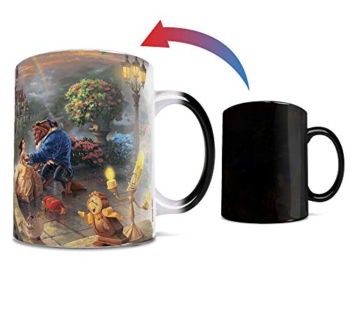 Thomas Kinkade's Zaubertasse „Die Schöne und das Biest verlieben sich“ von Morphing Mugs