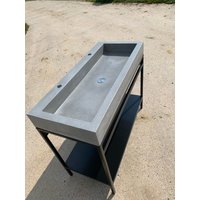 Handgefertigtes Beton Waschbecken Mit Rahmen - Modernes Becken & Ständer Von Morris Designs Handgefertigtes Beton Waschbecken Mit Rahmen - Modernes Becken & Ständer Von Morris Designs von MorrisConcreteDesign
