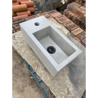 Mini Beton Waschbecken - Kompaktes Handgefertigtes Modernes Becken Mini Beton Waschbecken - Kompaktes Handgefertigtes Modernes Becken von MorrisConcreteDesign
