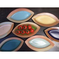 Kleiner Teller in Schiffchenform, Handgeformt 10 X 19 Höhe 2 cm Kleiner Teller in Schiffchenform, Handgeformt 10 X 19 Höhe 2 cm von MoshammerKeramik