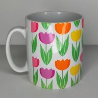 Cottagecore Tasse Tulpe Blume Blumenmuster Design/Tassen Perfekt Für Ein Geschenk Küche Arbeit Büro von MostWantedCreations