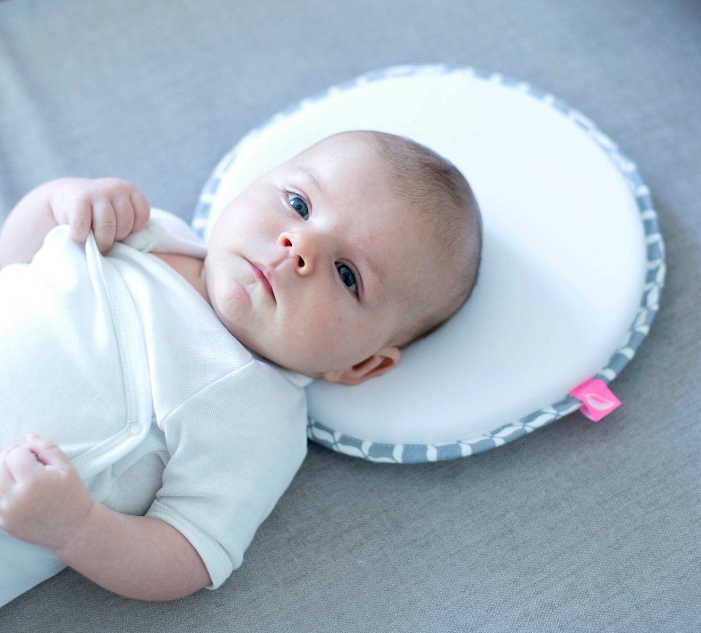 Motherhood Babykissen Ergonomisches gegen Plattkopf mit Memory Foam, 25x24 cm, Ideal für Babys von 0 bis 6 Monaten. von Motherhood