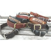 Handgefertigtes Leder Hundehalsband 3/4 "& 1" Breit Name Drop/Personalisieren, Farbe Größe Wählen Handgefertigtes Leder Hundehalsband 3/4 "& 1" Breit Name Drop/Personalisieren, Farbe Größe Wählen von MountainLeather
