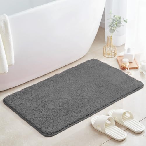 Große Badematte, zottelig, ultraweich, sehr saugfähig, Mikrofaser, Duschvorleger, rutschfest, maschinenwaschbar, Badezimmer-Bodenmatten für Bad, Zuhause, Küche, Tür, Haustiere (Grau, 110 x 60 cm) Große Badematte, zottelig, ultraweich, sehr saugfähig, Mikrofaser, Duschvorleger, rutschfest, maschinenwaschbar, Badezimmer-Bodenmatten für Bad, Zuhause, Küche, Tür, Haustiere (Grau, 110 x 60 cm) von Mozzeilee
