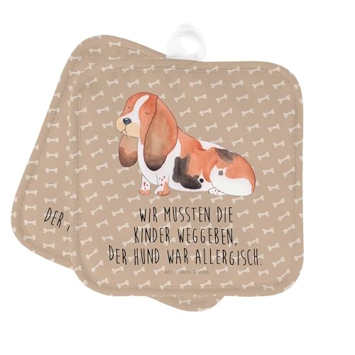 Mr. & Mrs. Panda 2er Set Topflappen Hund Basset Hound - Geschenk, Hundemotiv, Tierliebhaber, kinderlos, Ofenhandschuh, Topflappen mit Spruch, Mr. & Mrs. Panda 2er Set Topflappen Hund Basset Hound - Geschenk, Hundemotiv, Tierliebhaber, kinderlos, Ofenhandschuh, Topflappen mit Spruch, von Mr. & Mrs. Panda