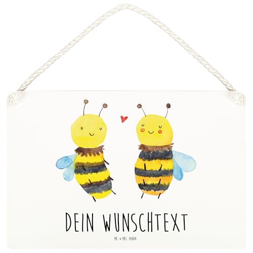 Mr. & Mrs. Panda DIN A4 Personalisiertes Deko Schild Biene Verliebt - Personalisierte Geschenke, Wespe, Dekoschild, Wandschild, Tür Schild, von Mr. & Mrs. Panda