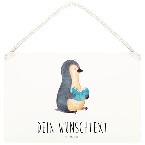 Mr. & Mrs. Panda DIN A4 Personalisiertes Deko Schild Pinguin Buch - Personalisierte Geschenke, Holzschild, Bücherwurm, Wanddeko, Faulenzen, Ferien, von Mr. & Mrs. Panda