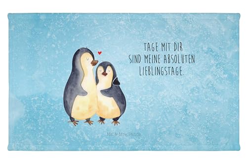 Mr. & Mrs. Panda Gäste Handtuch Pinguin umarmend - Geschenk, Sport Handtuch, Hochzeitsgeschenk, Umarmung verliebt, Frottier, Umarmung, verknallt, von Mr. & Mrs. Panda